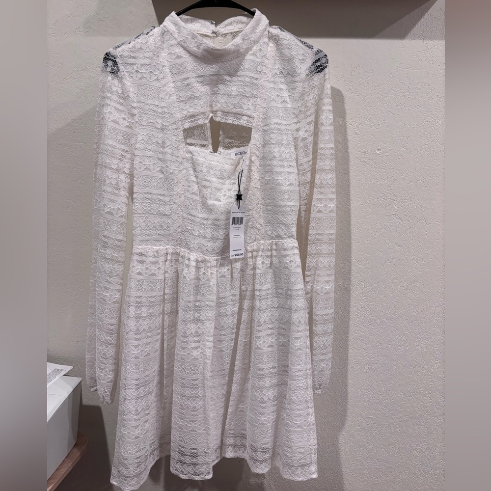 BCBGeneration Gardenia Size 8 Dress (Never Worn)